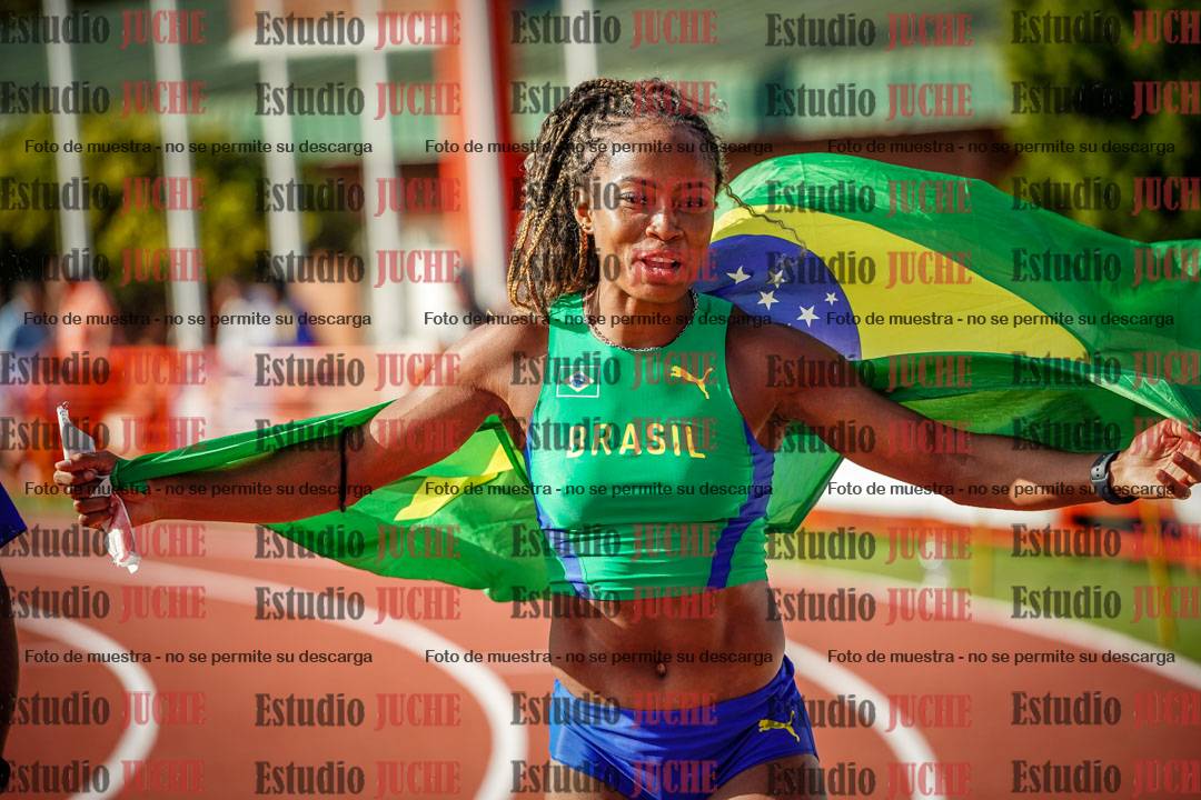 Fotos de algunos extras y podios del día 1