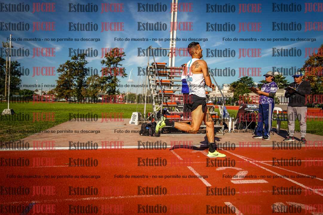 Fotos de los 800 m llanos de varones