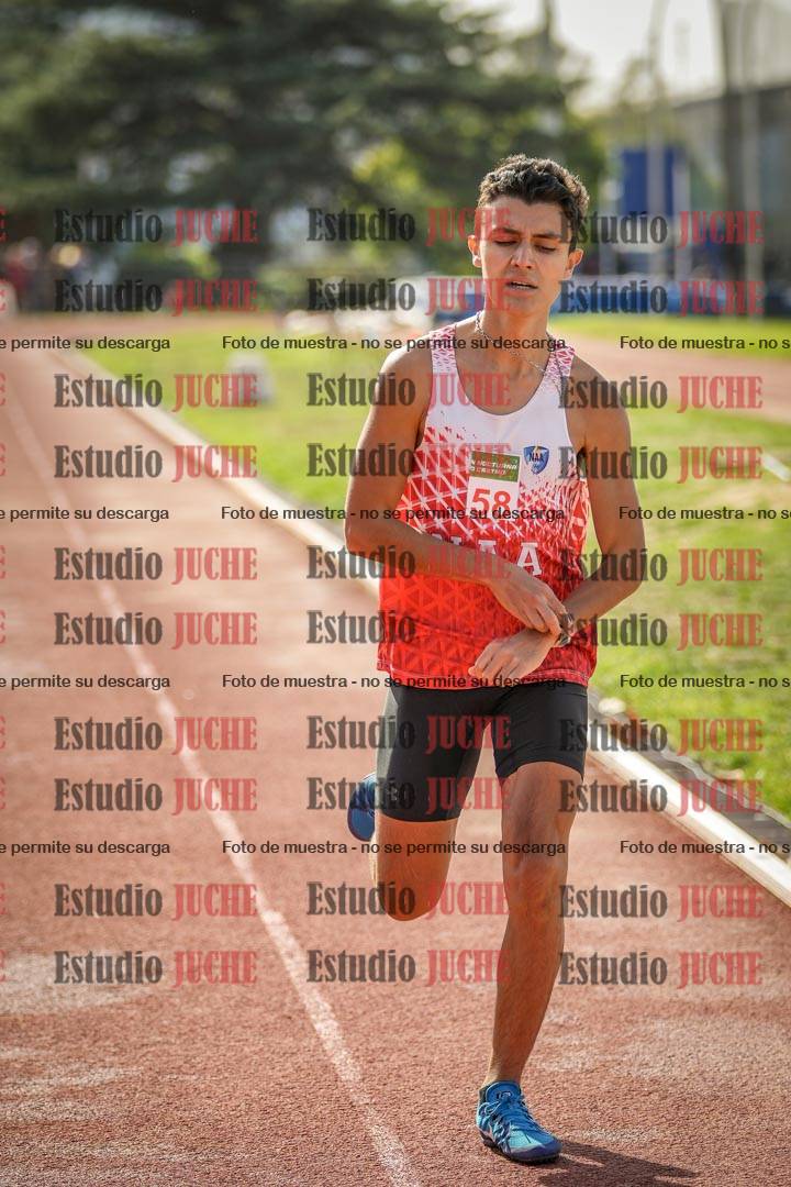 Fotos de los 800 m llanos de varones