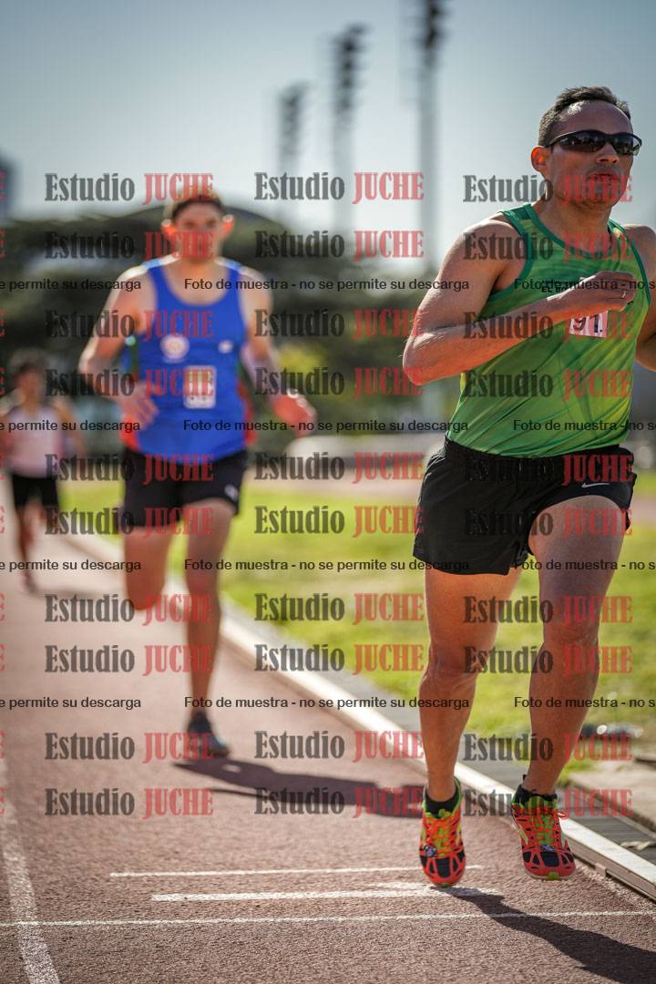 Fotos de los 800 m llanos de varones