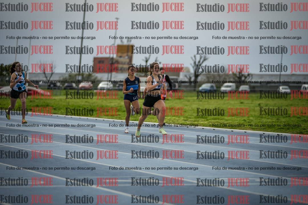 Fotos de los 100 m llanos de mujeres - U17 (FINAL)