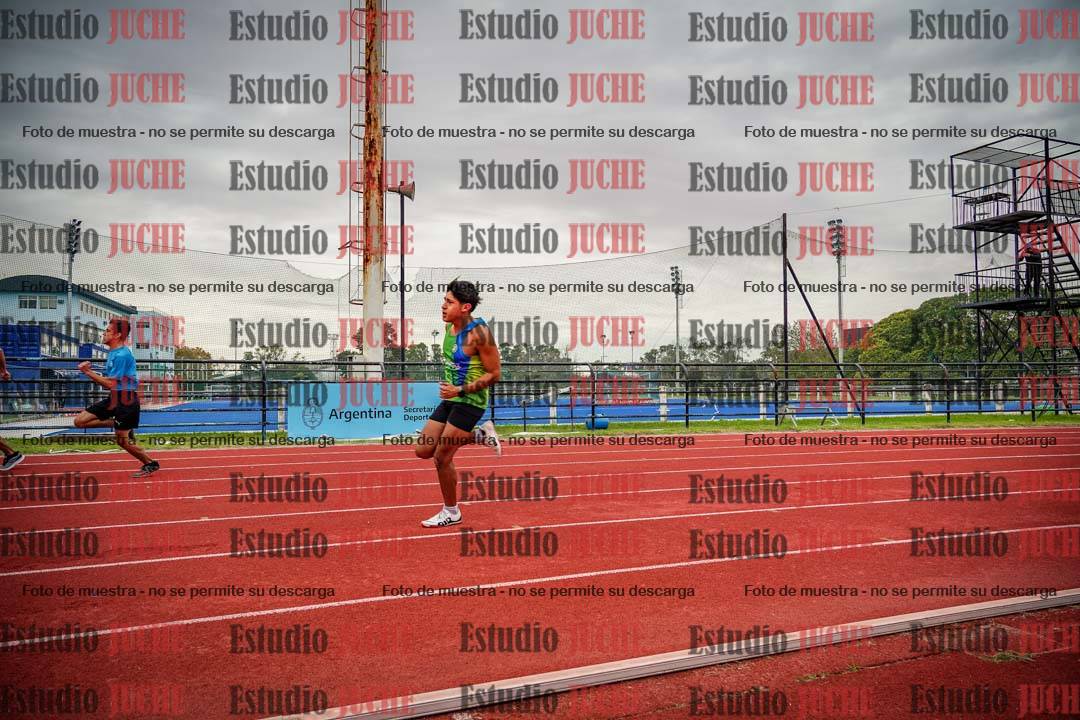 Fotos de los 200 m llanos de varones