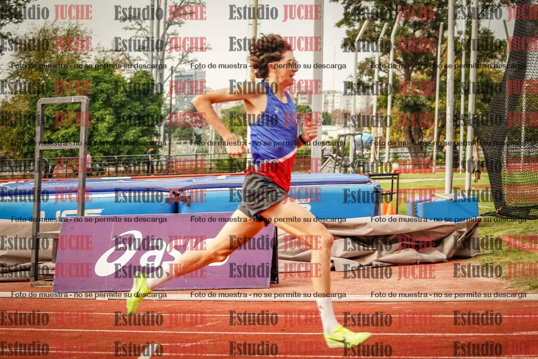 Fotos de los 400 m llanos de varones