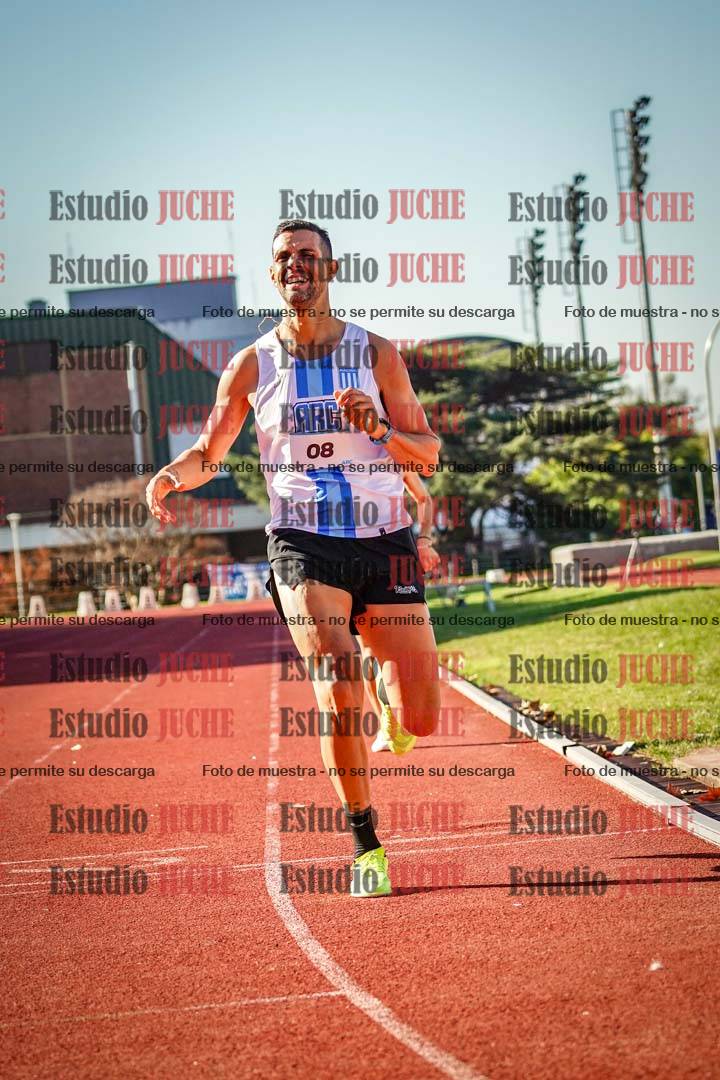 Fotos de los 800 m llanos de varones