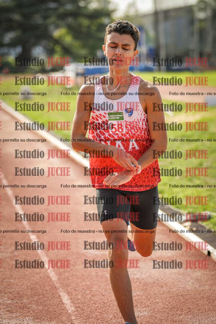 Fotos de los 800 m llanos de varones