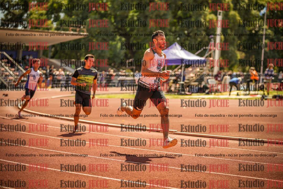 Fotos de los 400 m llanos de varones