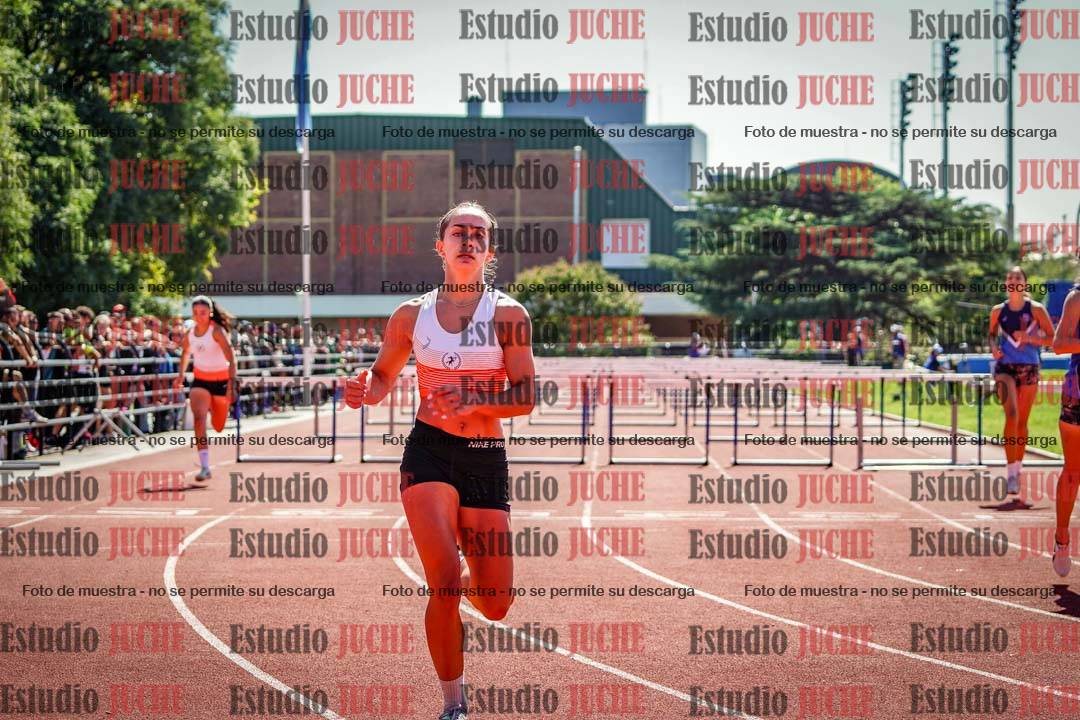 Fotos de los 100 m con vallas de mujeres