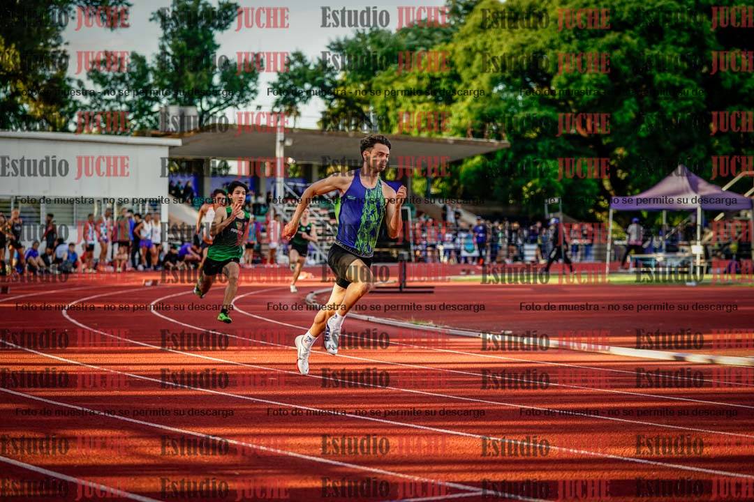 Fotos de los 400 m llanos de varones