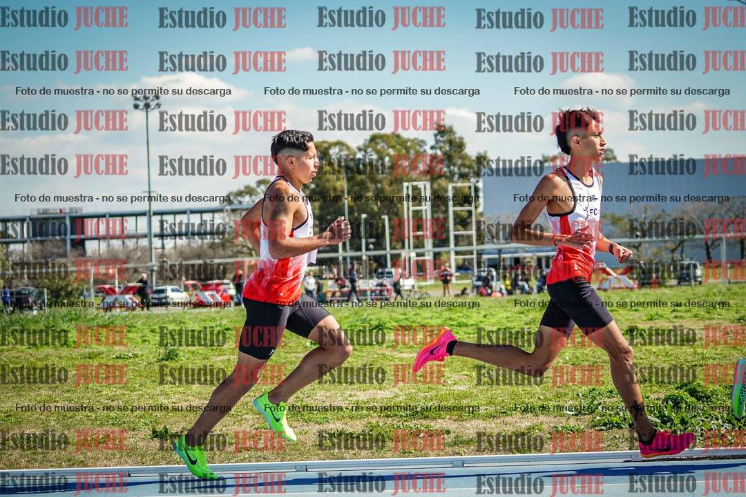 Fotos de los 5000 m llanos de mujeres y varones