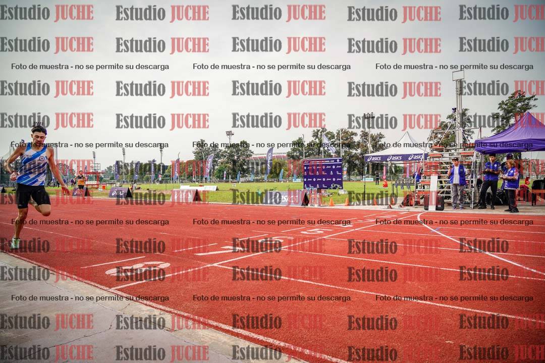 Fotos de los 400 m llanos de varones