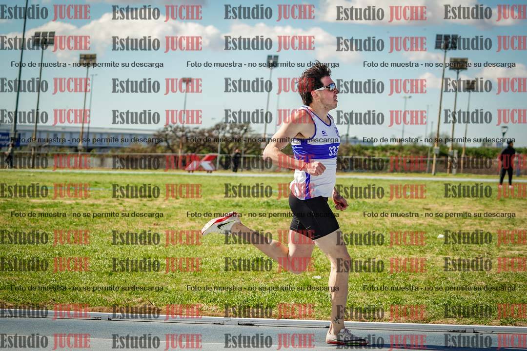 Fotos de los 800 m llanos de varones
