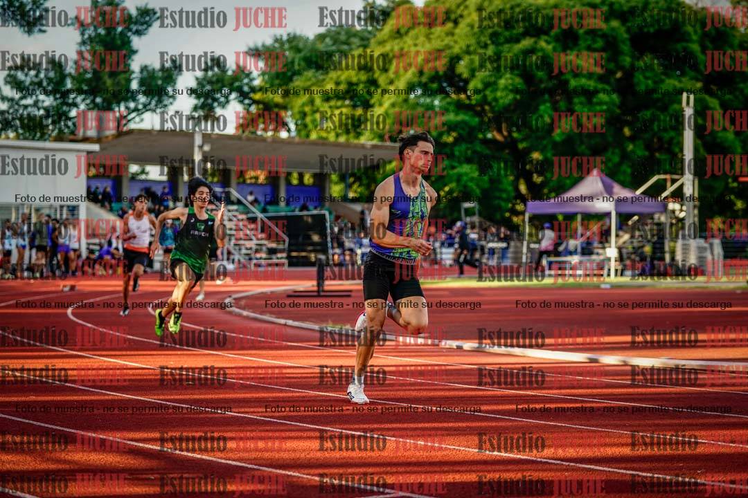 Fotos de los 400 m llanos de varones