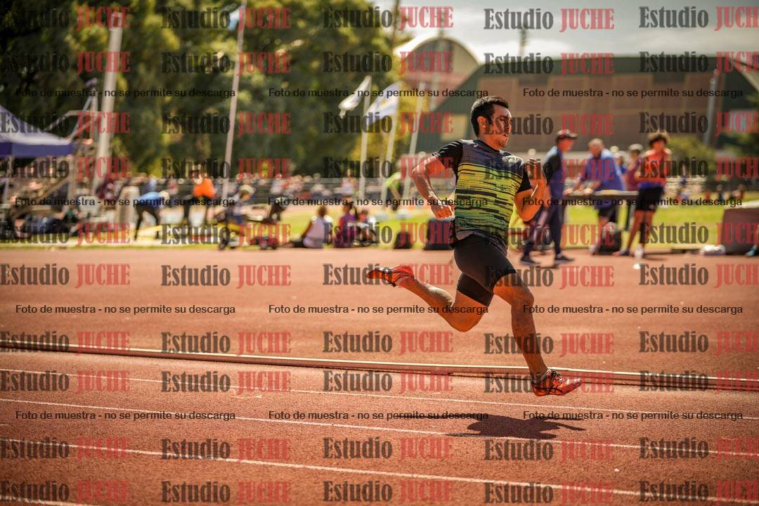 Fotos de los 400 m llanos de varones