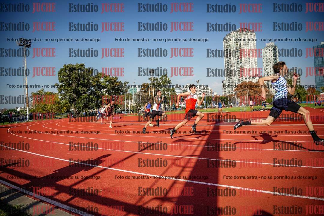 Fotos de los 200 m llanos de varones