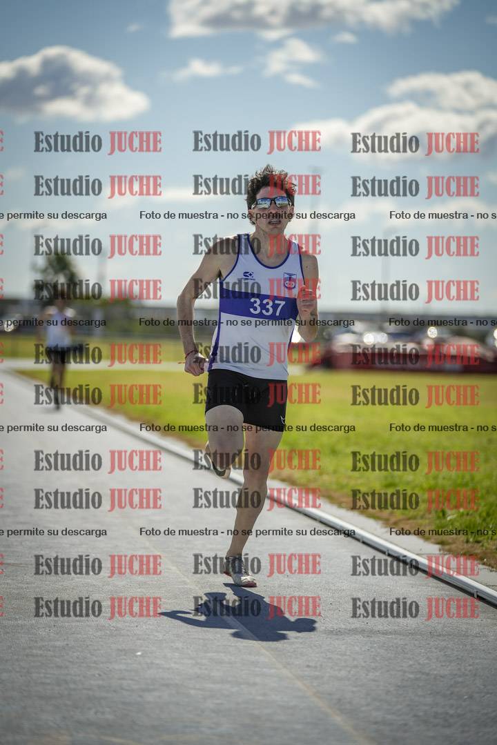 Fotos de los 800 m llanos de varones