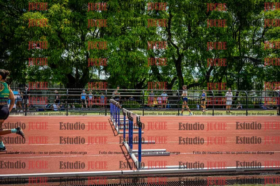 Fotos de los 100 m con vallas de mujeres