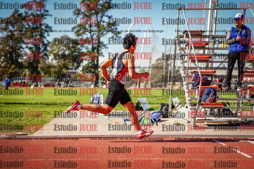 Fotos de los 800 m llanos de varones