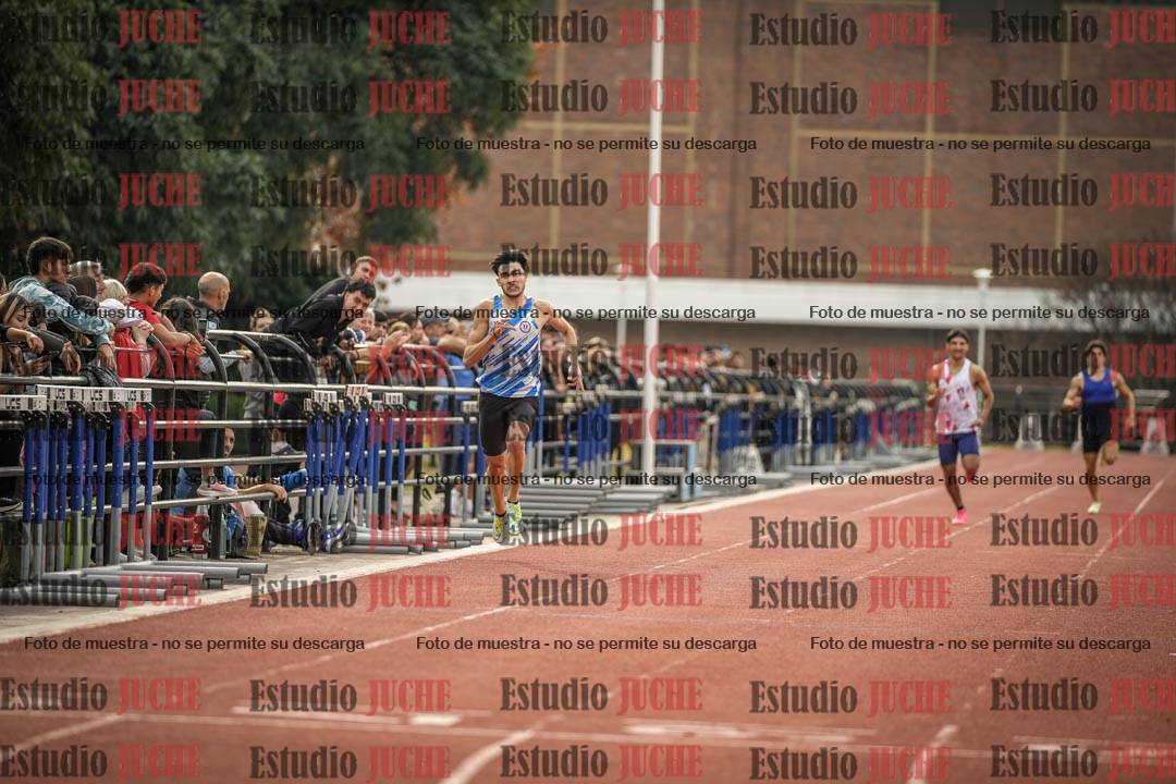 Fotos de los 400 m llanos de varones