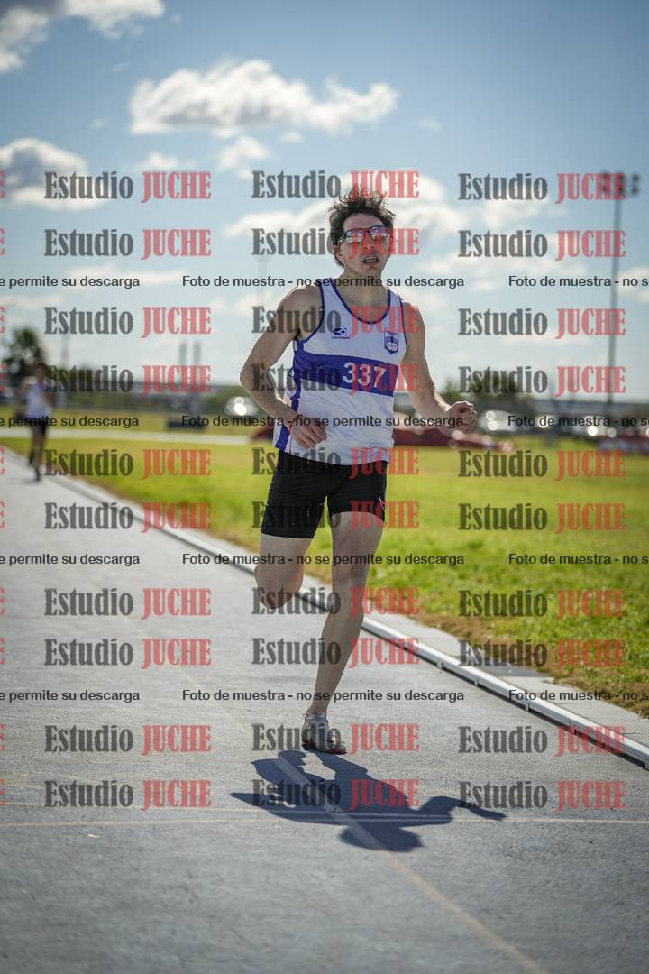 Fotos de los 800 m llanos de varones