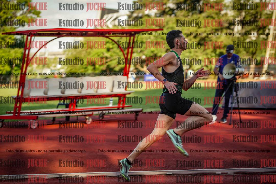 Fotos de los 400 m llanos de varones
