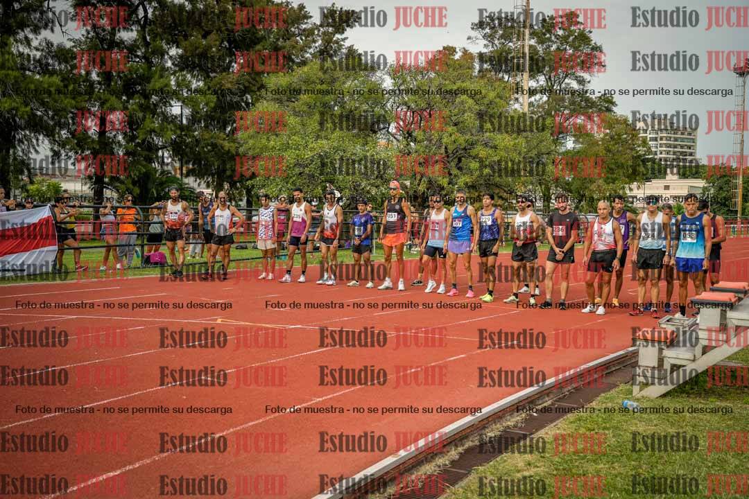 Fotos de los 3000 m llanos de varones