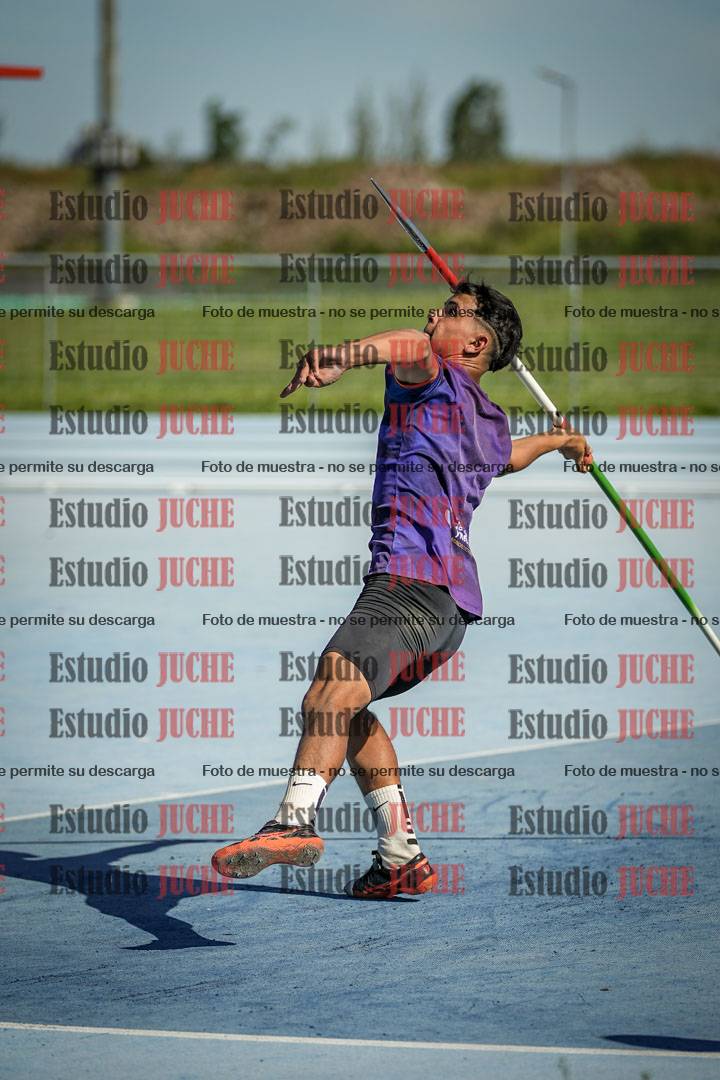 Fotos del lanzamiento de la jabalina de varones
