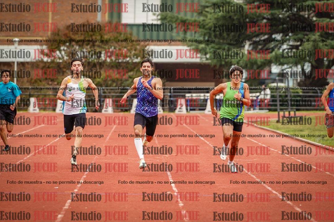 Fotos de los 200 m llanos de varones