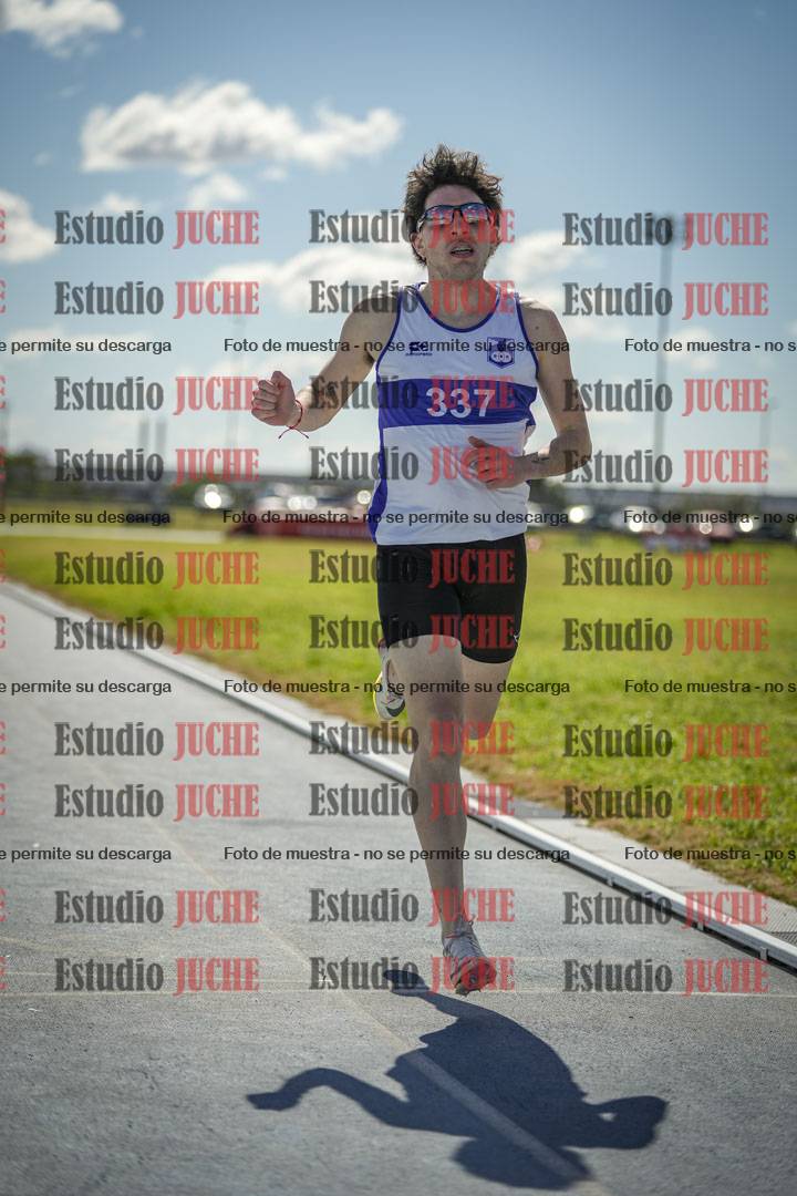 Fotos de los 800 m llanos de varones