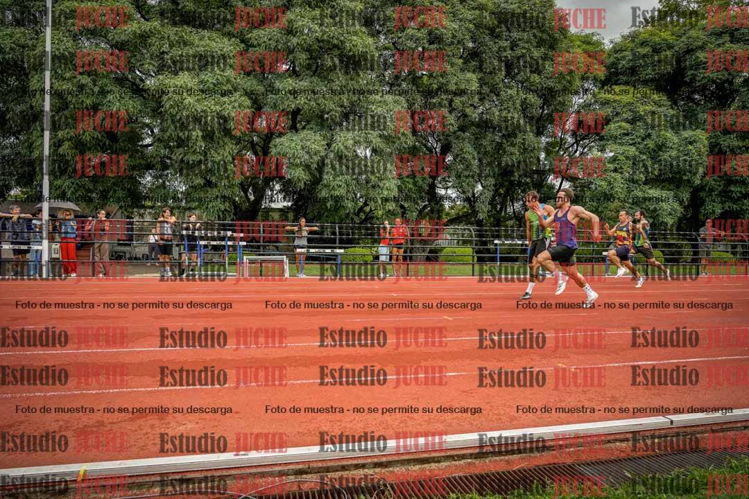Fotos de los 100 m llanos de varones