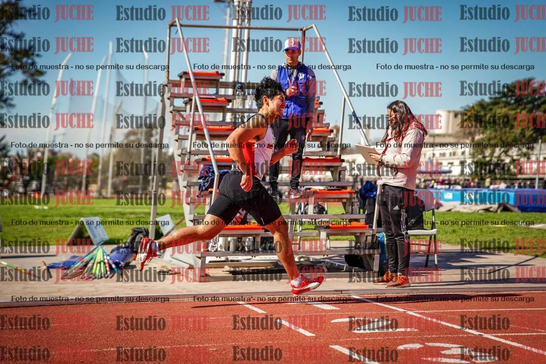 Fotos de los 800 m llanos de varones