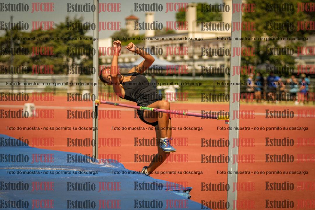 Fotos del salto en alto de mujeres