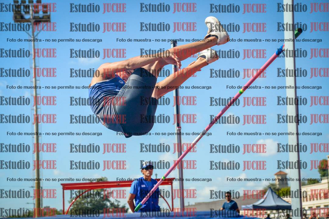 Fotos del salto en alto de varones