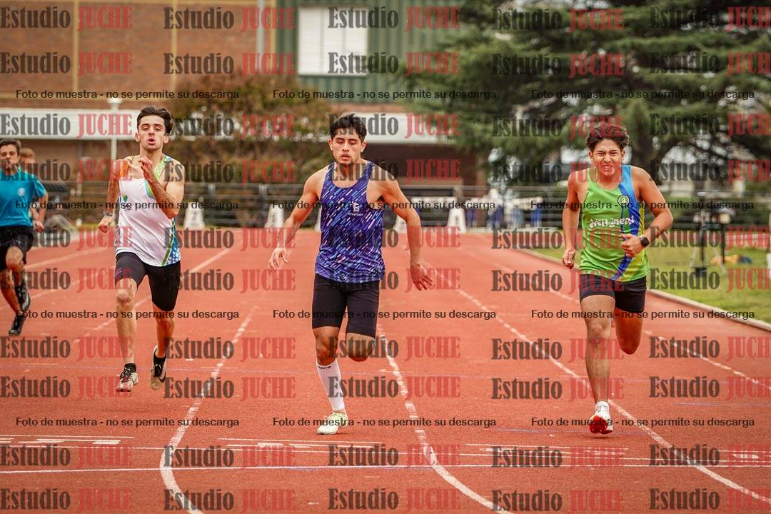 Fotos de los 200 m llanos de varones