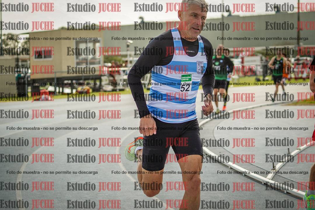 Fotos de los 800 m llanos de varones