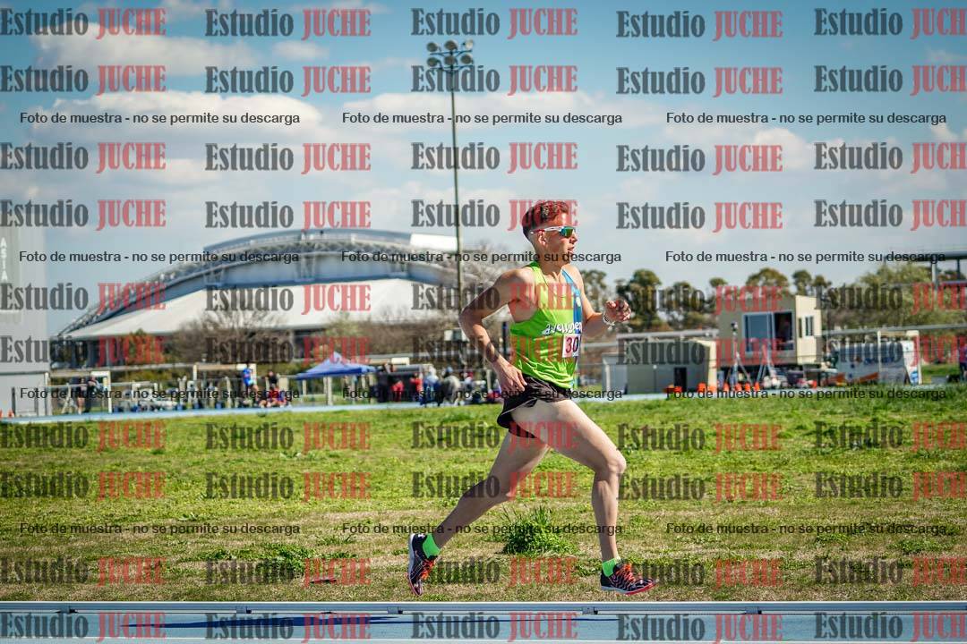 Fotos de los 5000 m llanos de mujeres y varones