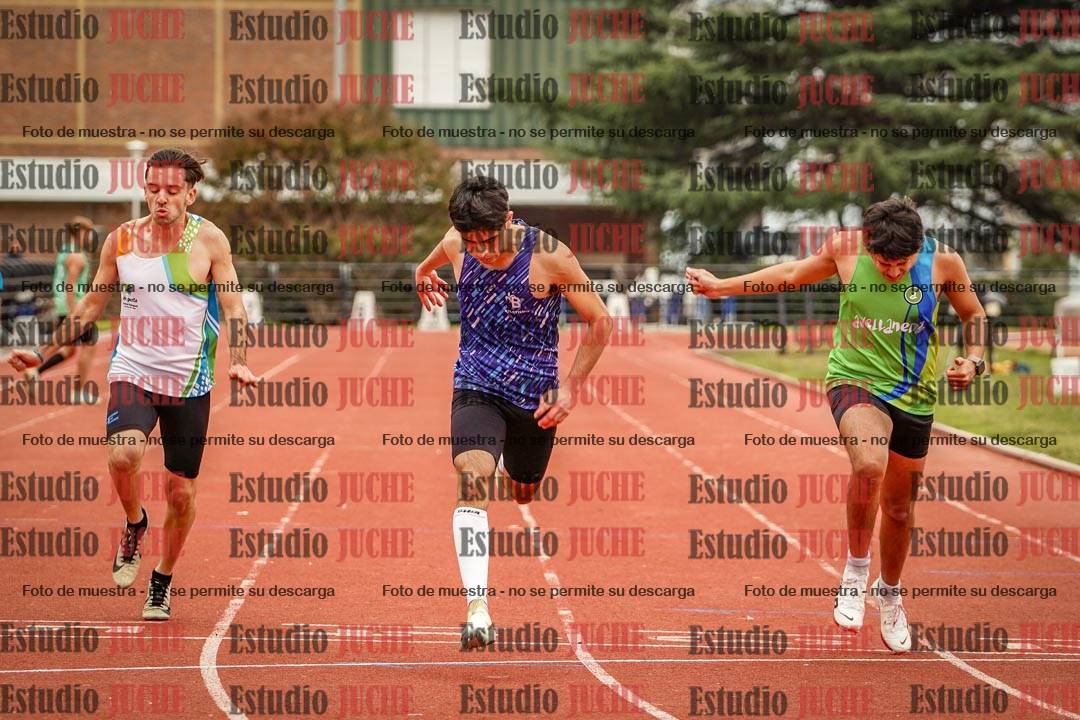 Fotos de los 200 m llanos de varones