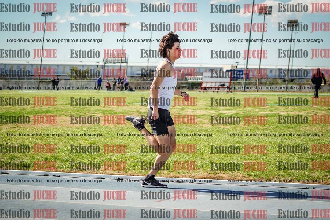 Fotos de los 800 m llanos de varones
