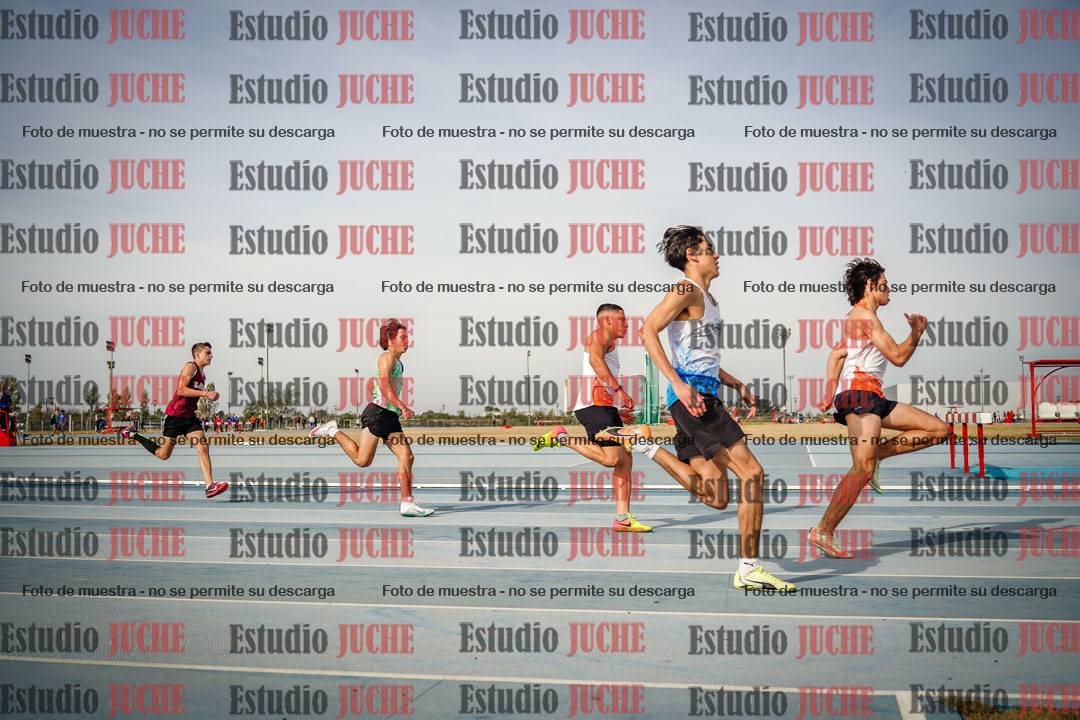 Fotos de los 200 m llanos de varones