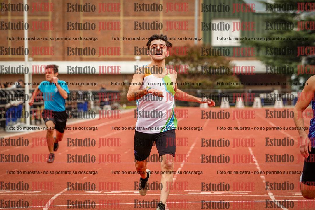 Fotos de los 200 m llanos de varones