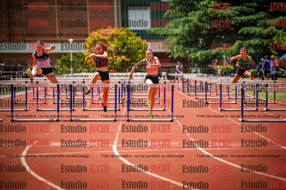 Fotos de los 100 m con vallas de mujeres