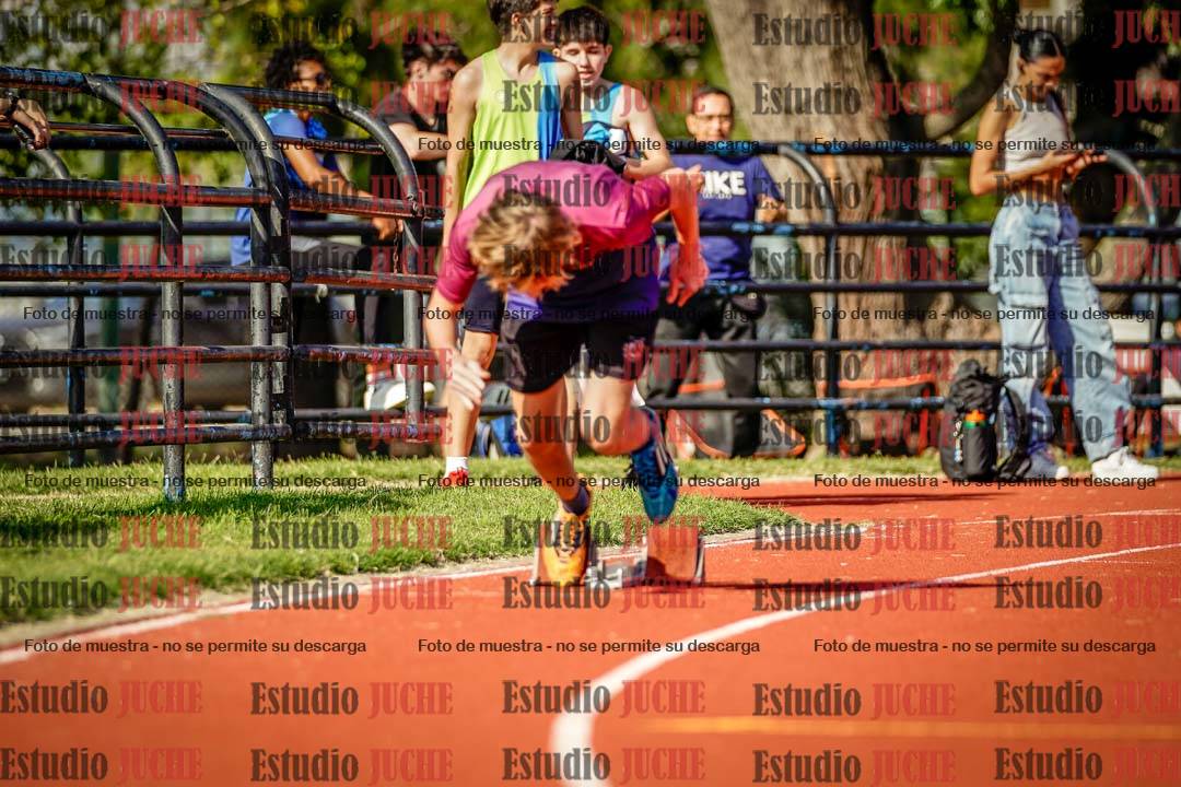 Fotos de los 200 m llanos de varones