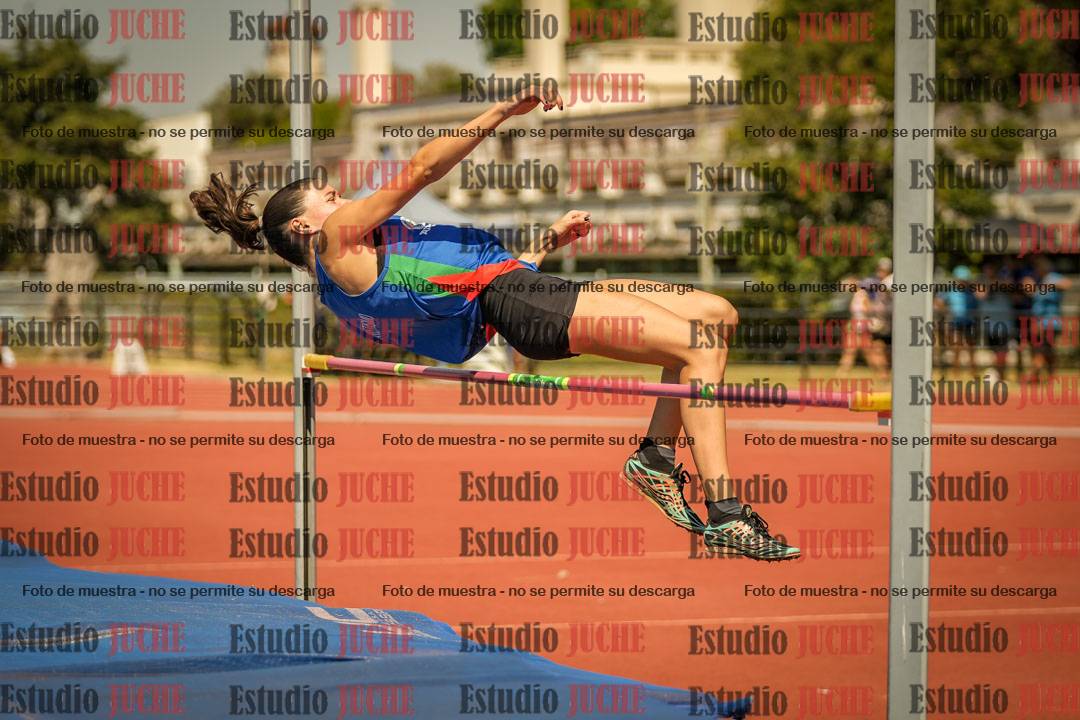Fotos del salto en alto de mujeres