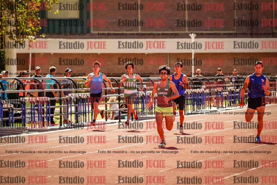 Fotos de los 400 m llanos de varones