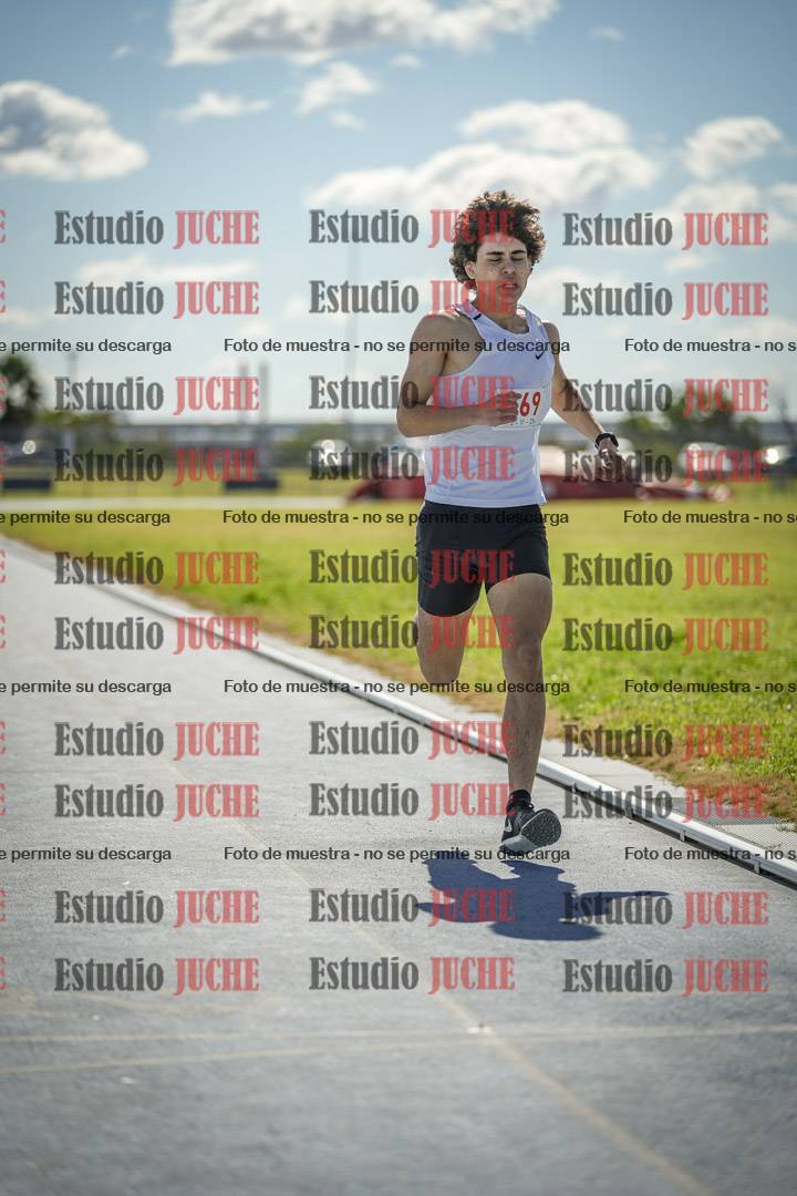 Fotos de los 800 m llanos de varones