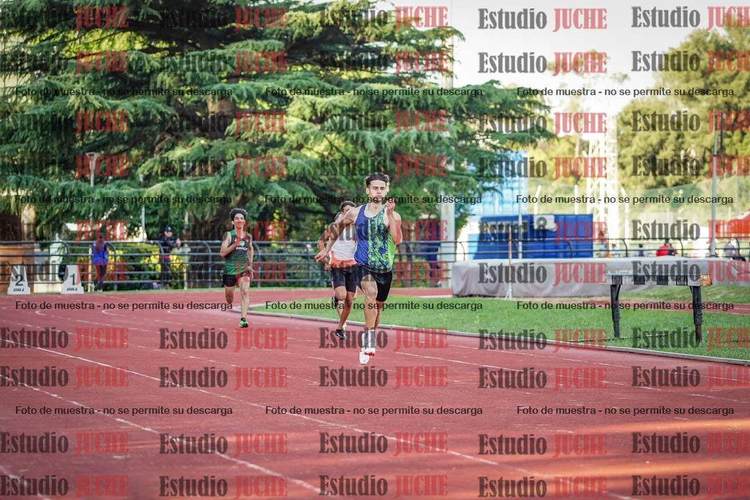 Fotos de los 400 m llanos de varones