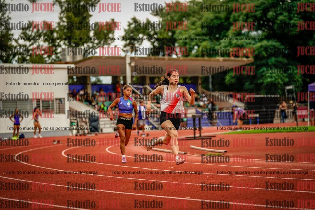 Fotos de los 400 m con vallas de mujeres