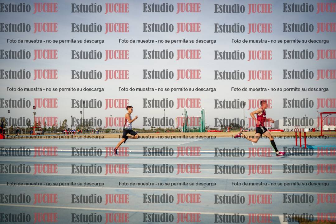 Fotos de los 200 m llanos de varones