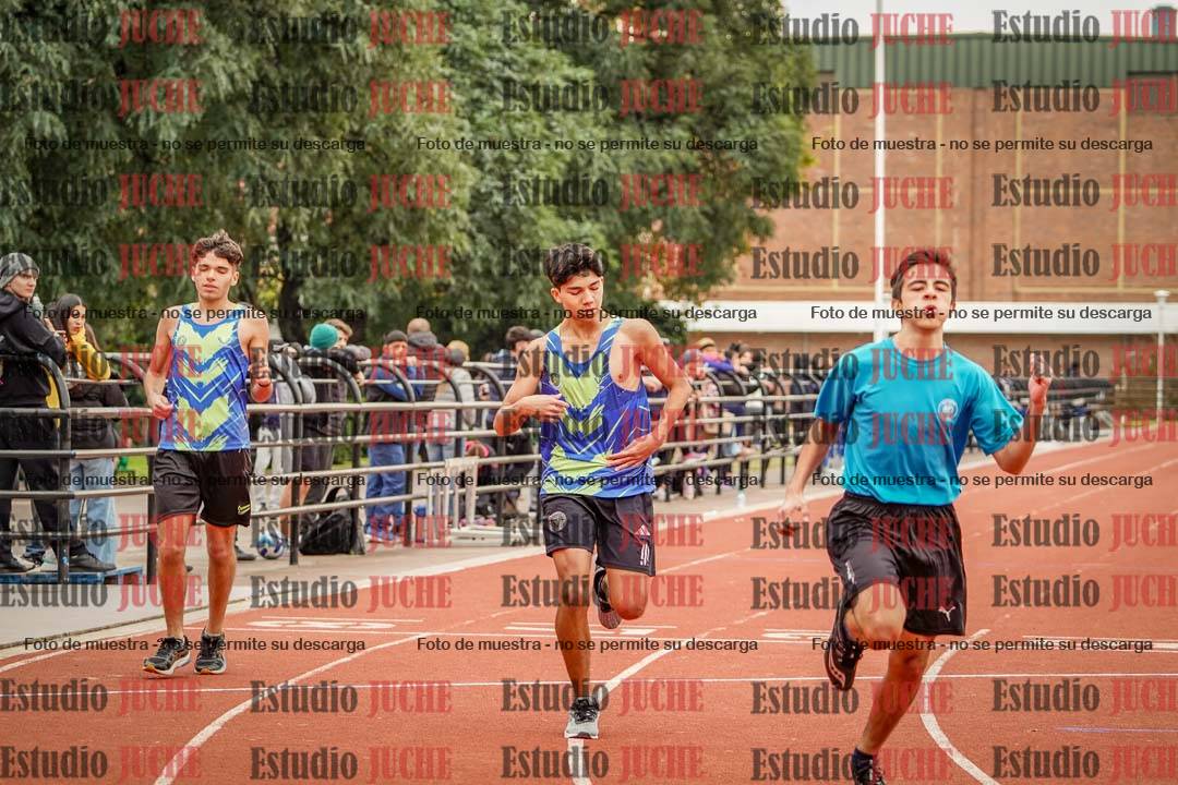 Fotos de los 200 m llanos de varones