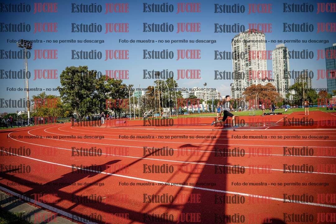 Fotos de los 200 m llanos de varones