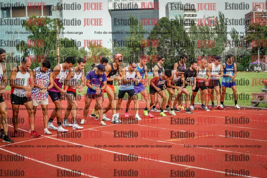 Fotos de los 3000 m llanos de varones